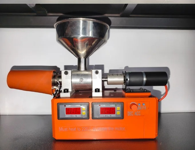 Estrusore da tavolo per filame - 3D Printing Waste recensione e prezzo